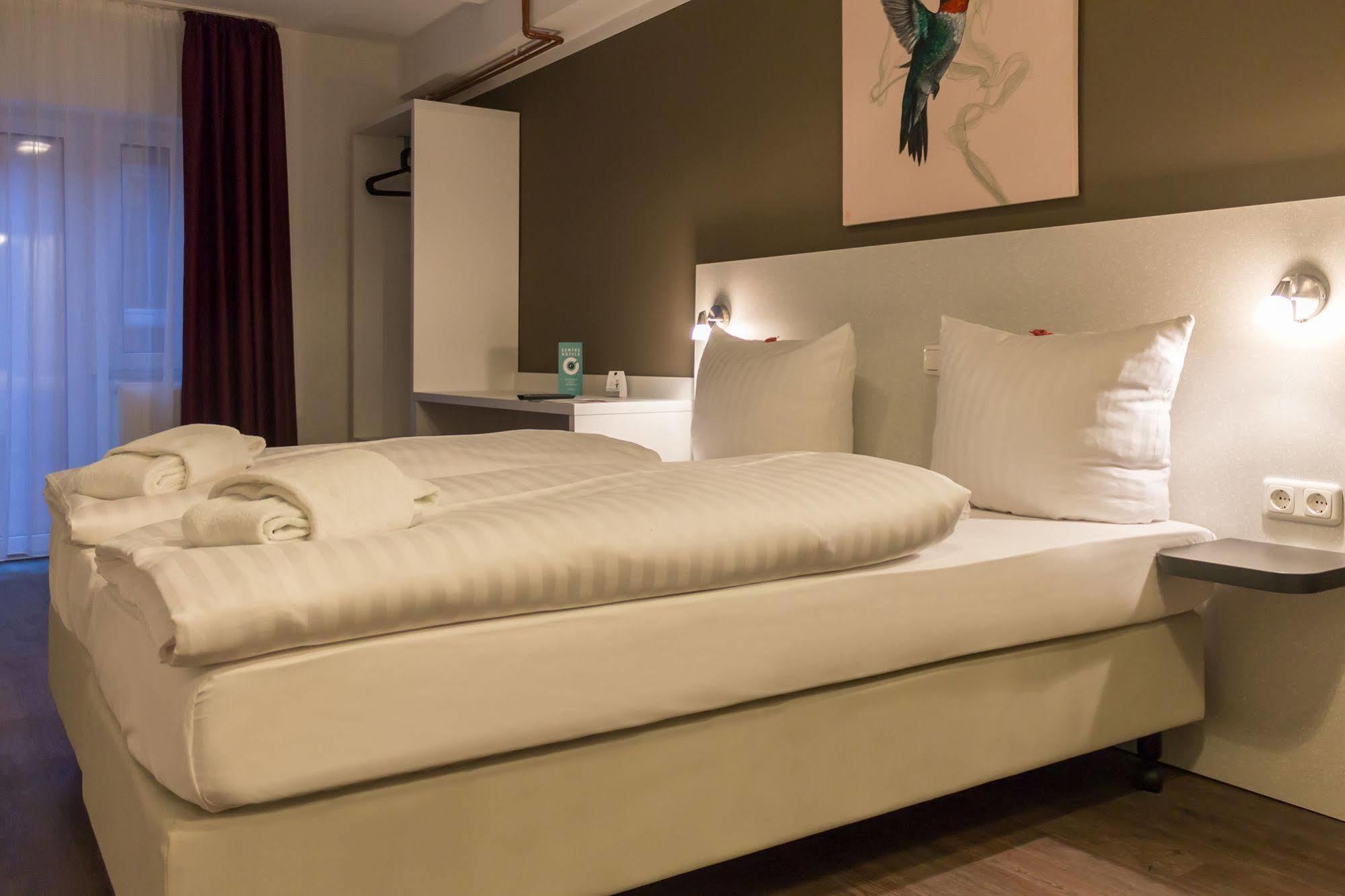 Hotel West Хамбург Екстериор снимка