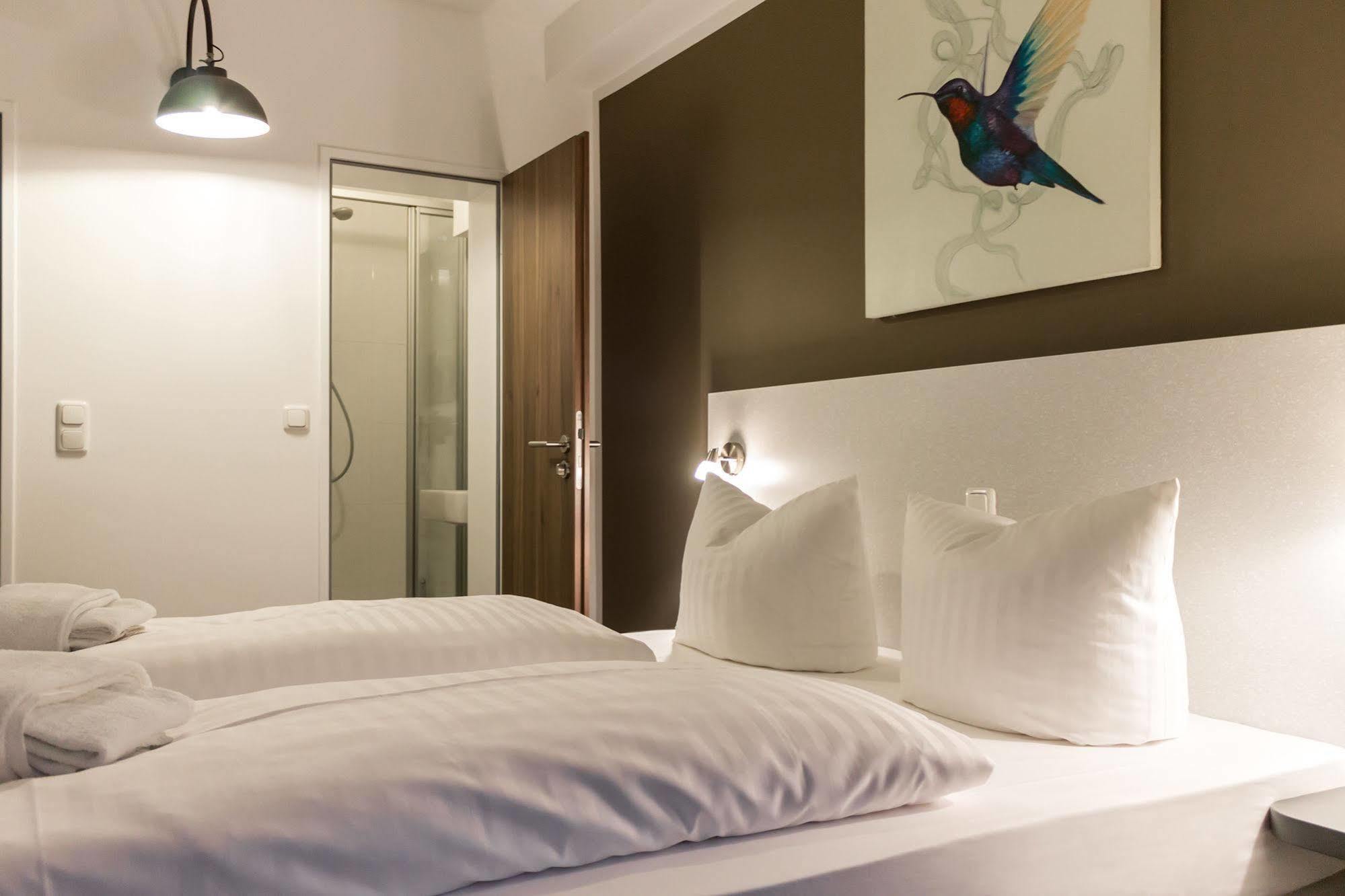 Hotel West Хамбург Екстериор снимка