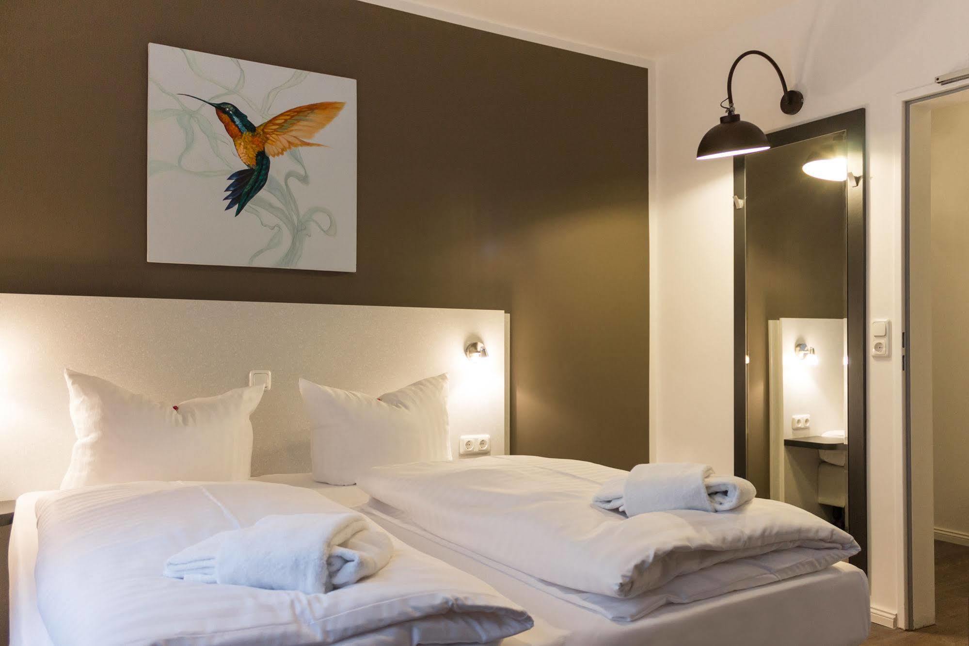 Hotel West Хамбург Екстериор снимка