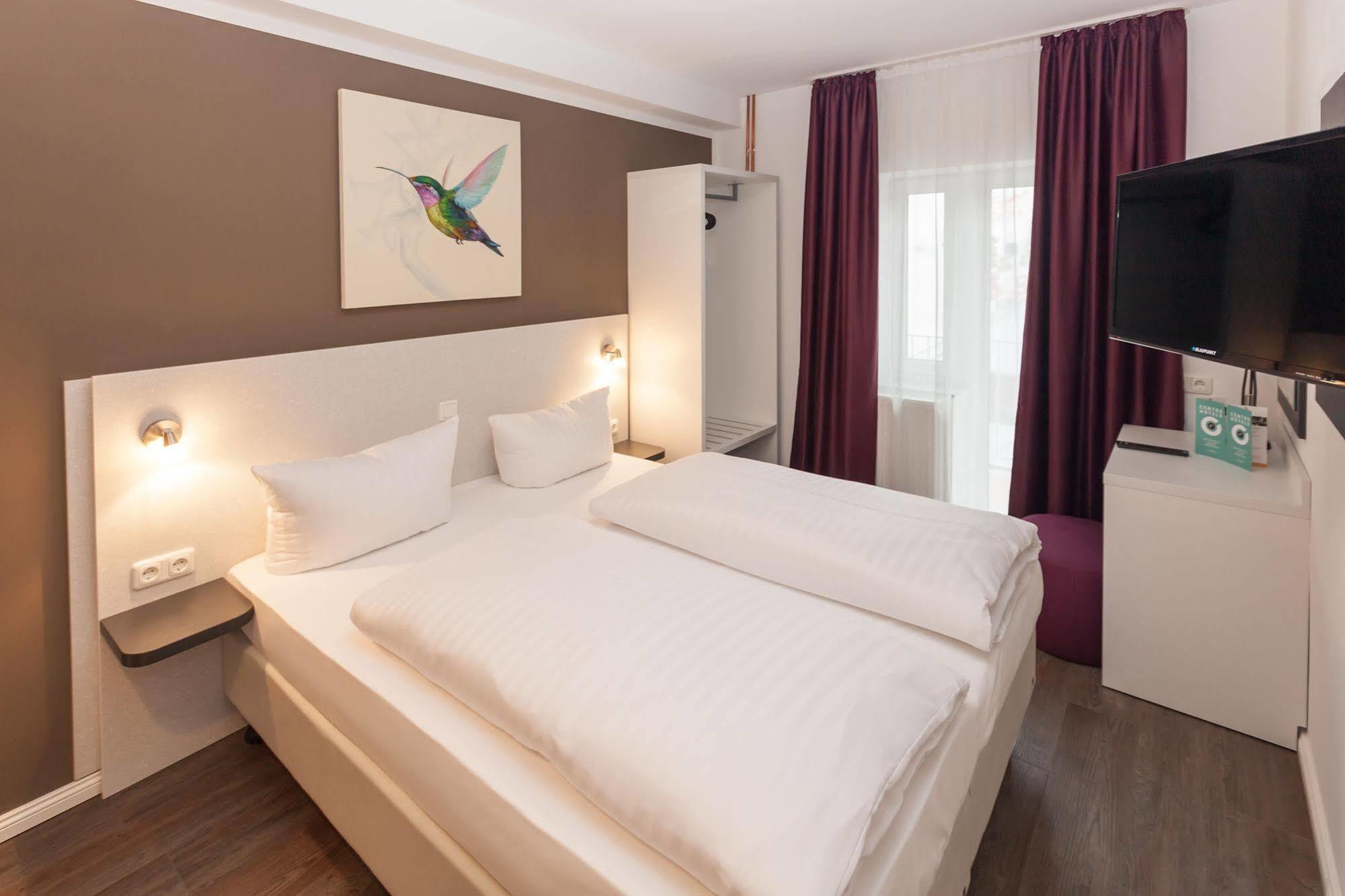 Hotel West Хамбург Екстериор снимка